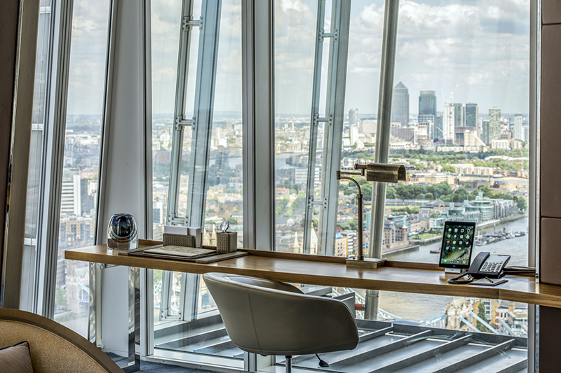 Luxury Hotel Baths - Shangri-La at The Shard, London, England