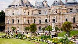Find cheap flights from New York LaGuardia to Paris