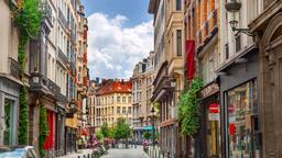 Hotels near Le Grand Bleu