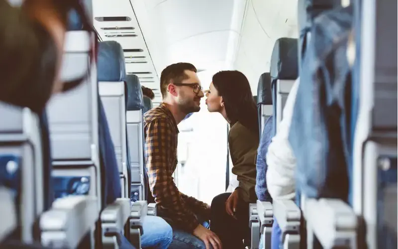 how to meet someone on a flight