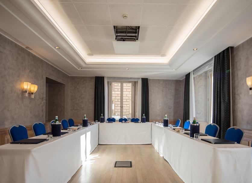 Conference room Photo