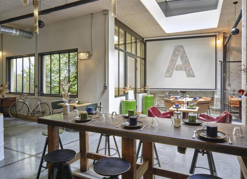 Dining room Photo