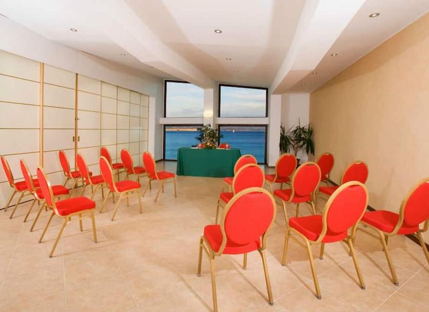 Conference room Photo