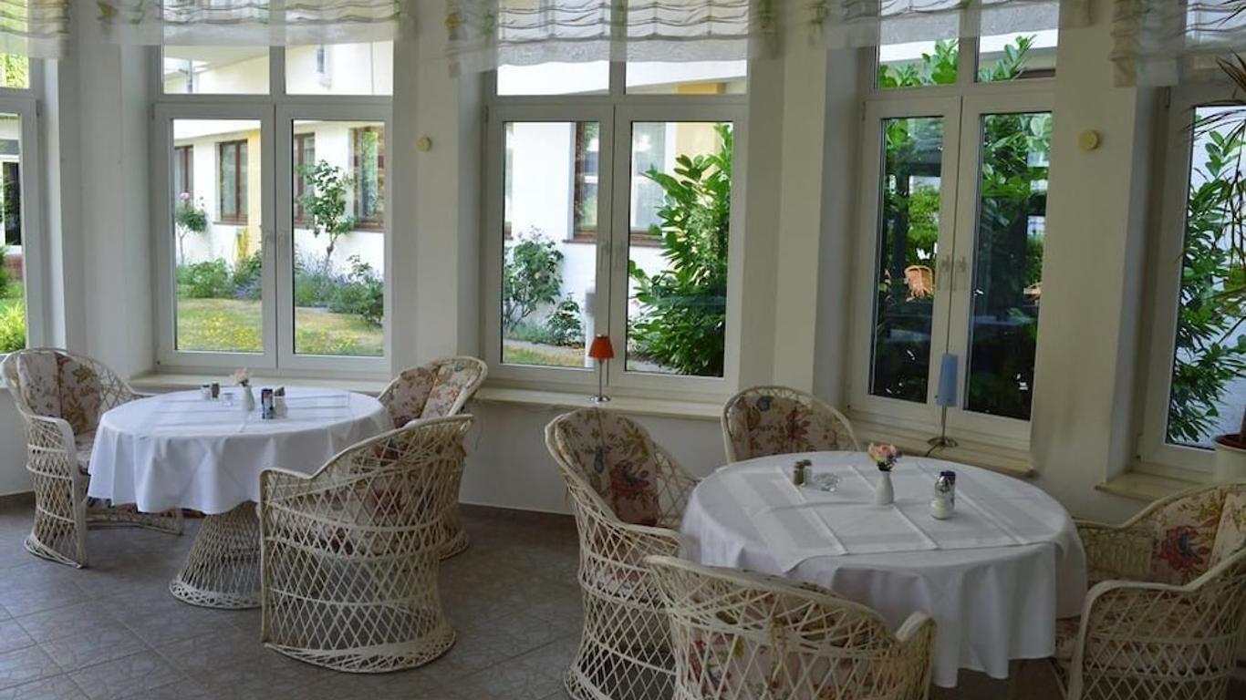 Arosa Hotel