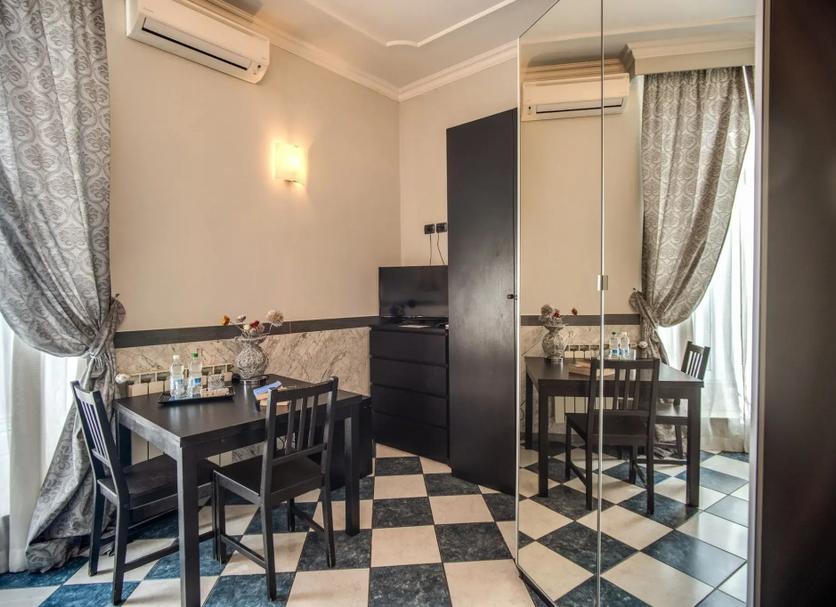 Dining room Photo