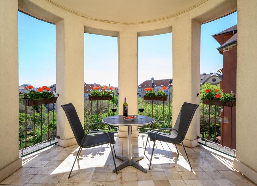 Balcony Photo