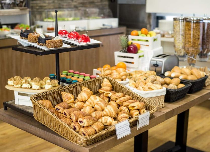 Buffet Photo