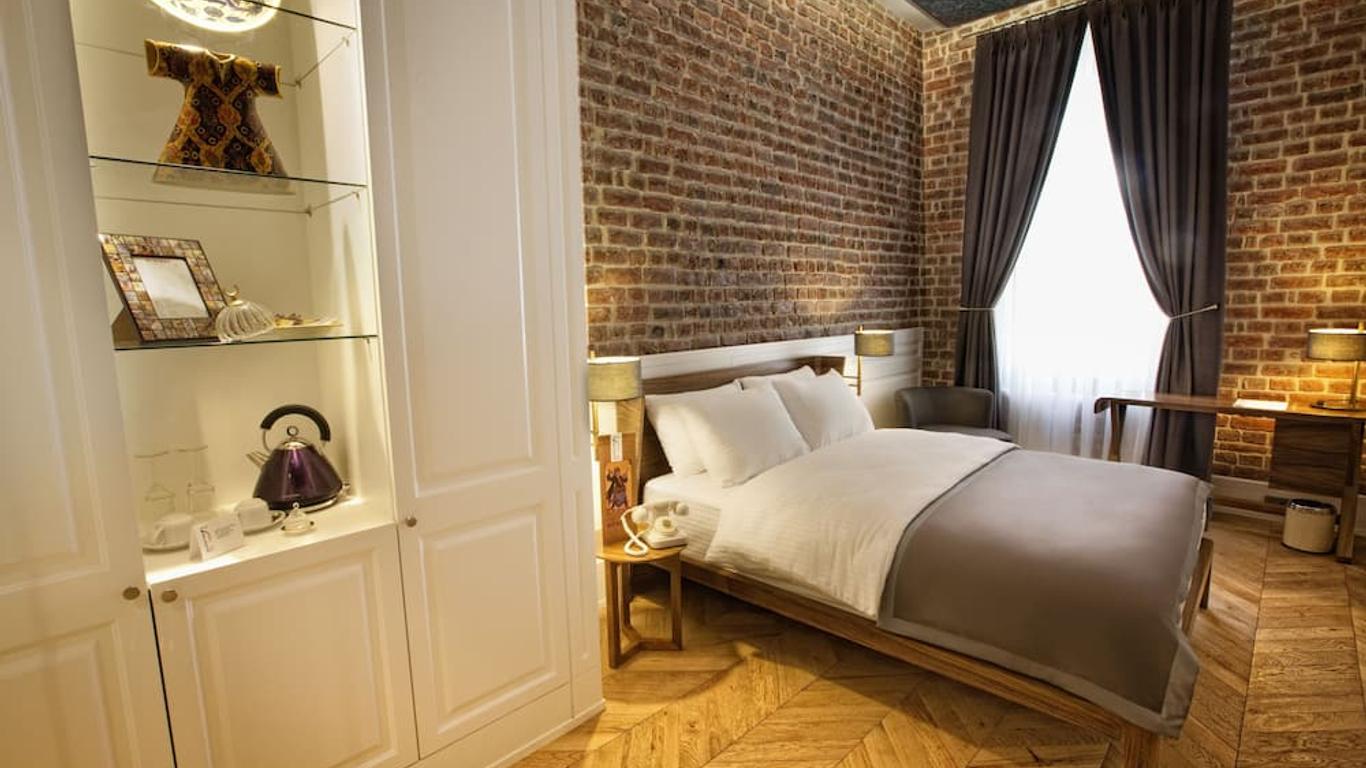 Hotel Miniature - Ottoman Mansion