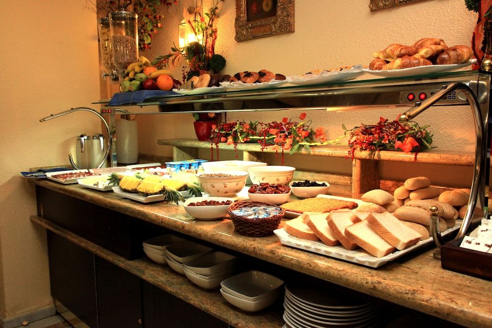 Buffet Photo