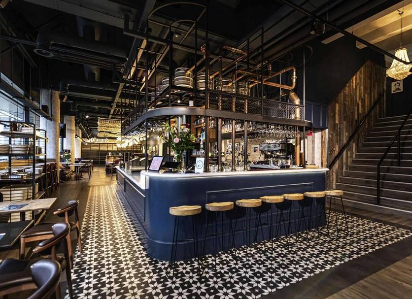 Bar Photo