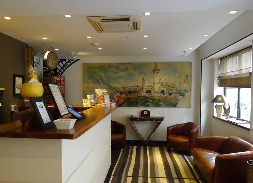 Front desk Photo