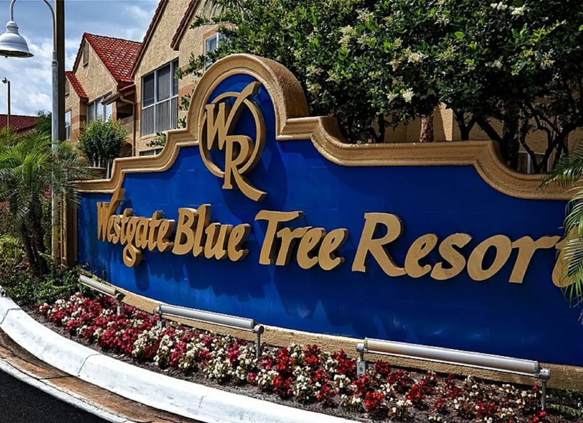 Hotel entrance Photo