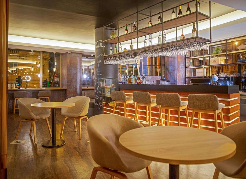 Bar Photo