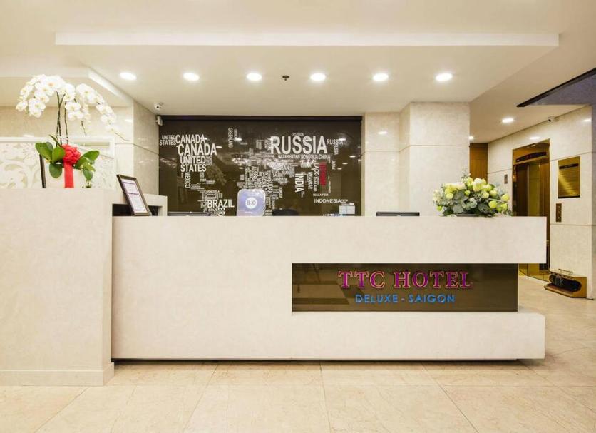 Front desk Photo