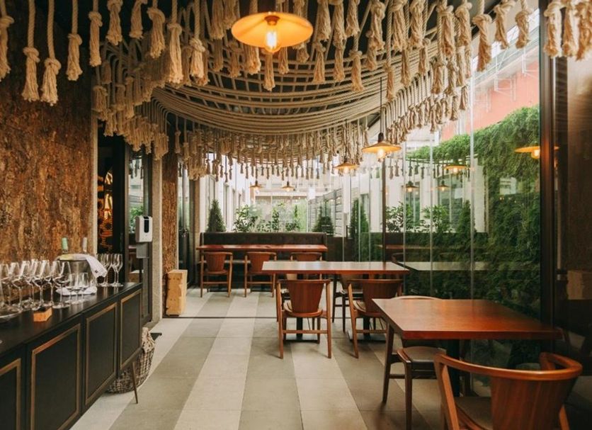 Restaurant Photo
