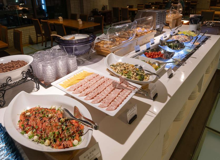 Buffet Photo