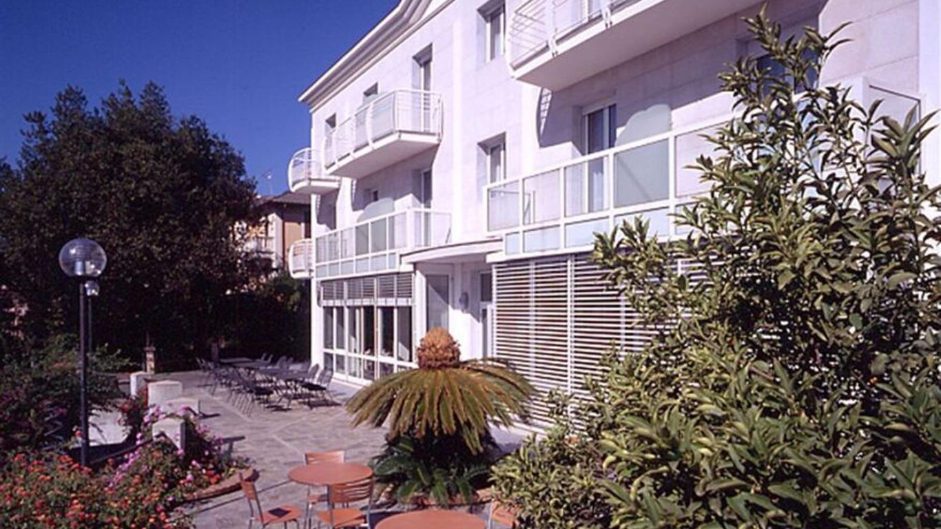 Hotel Garden Palace