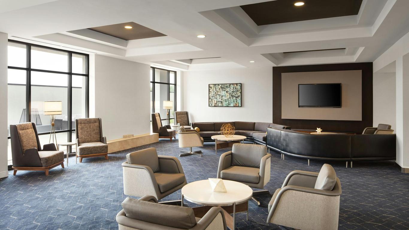 Courtyard by Marriott Louisville Airport