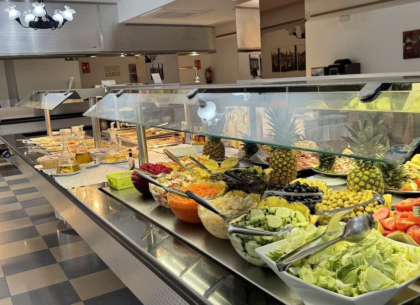 Buffet Photo
