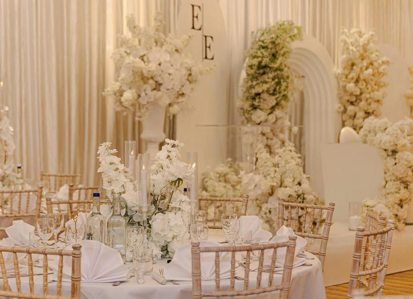 Banquet hall Photo