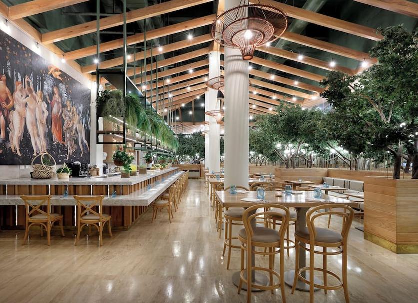 Restaurant Photo