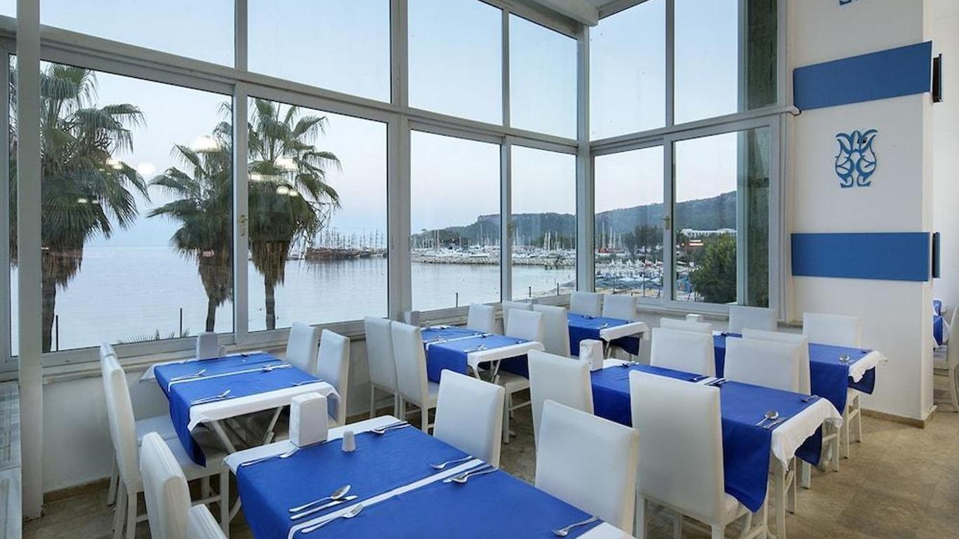 Bonn Beach Hotel By Rrh&r