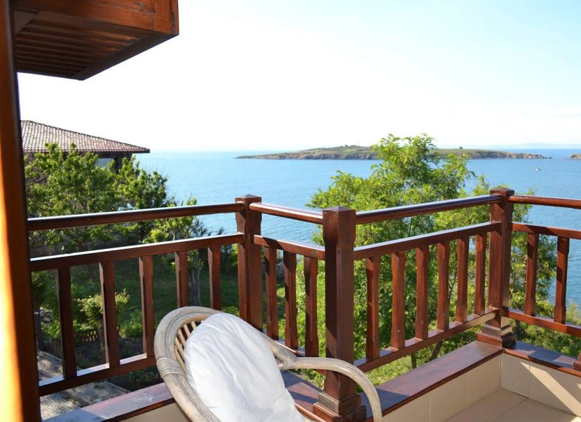 Balcony Photo