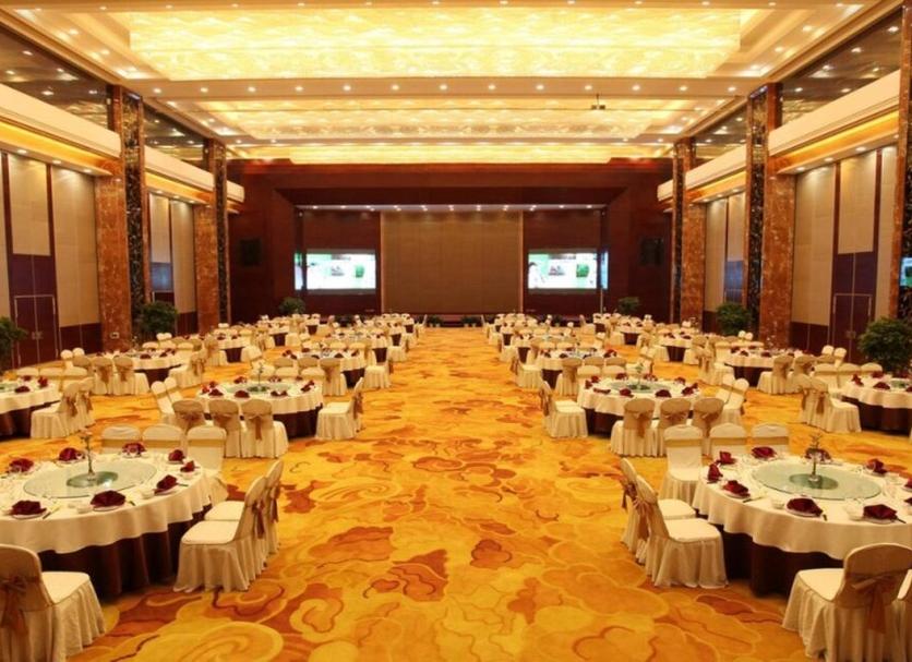 Banquet hall Photo