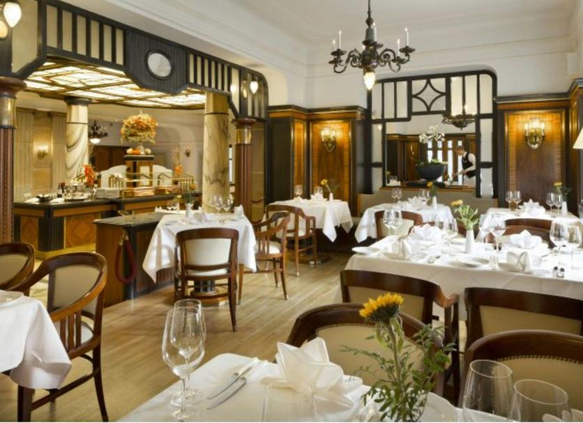 Restaurant Photo