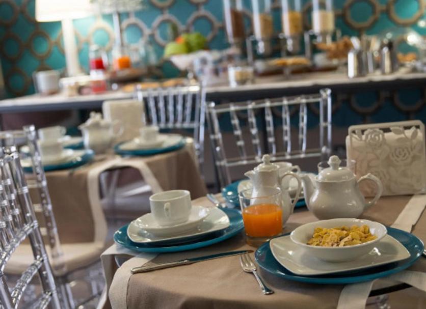 Restaurant Photo