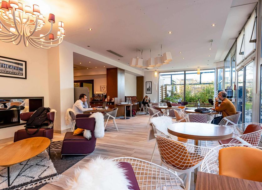 Lounge Photo