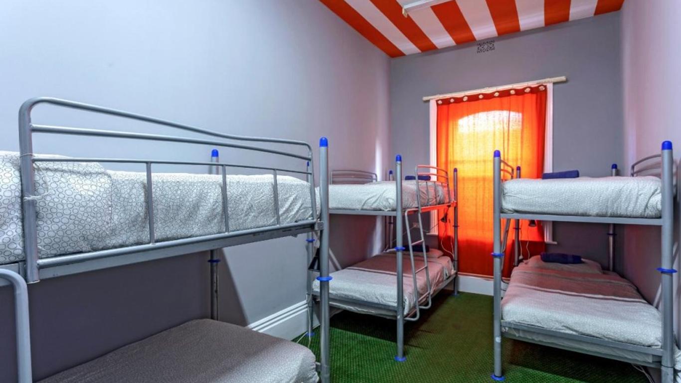 Tequila Sunrise Hostel Adelaide