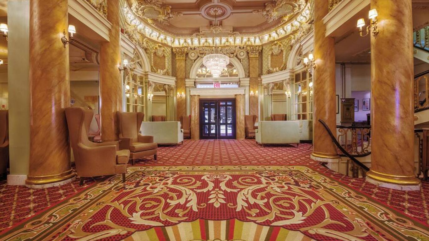 Wolcott Hotel