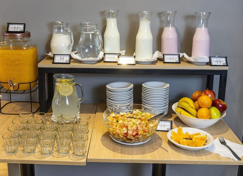 Buffet Photo