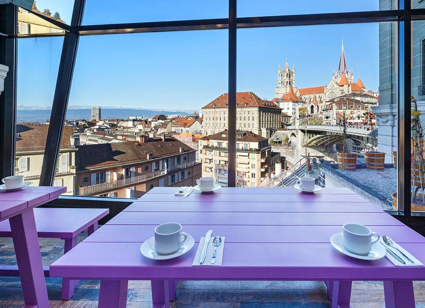 Restaurant Photo
