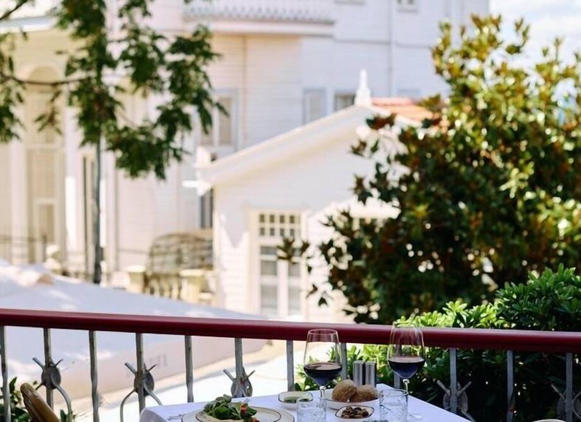 Balcony Photo