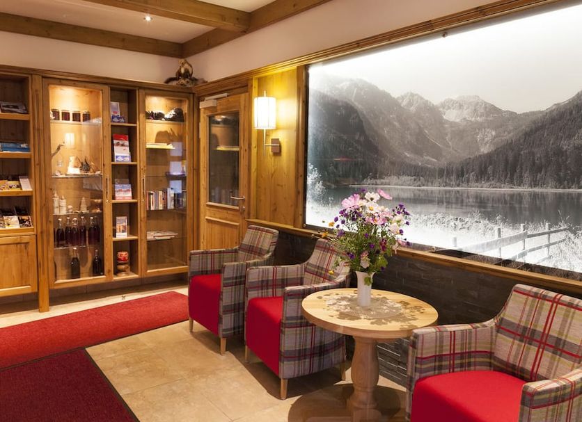 Lounge Photo