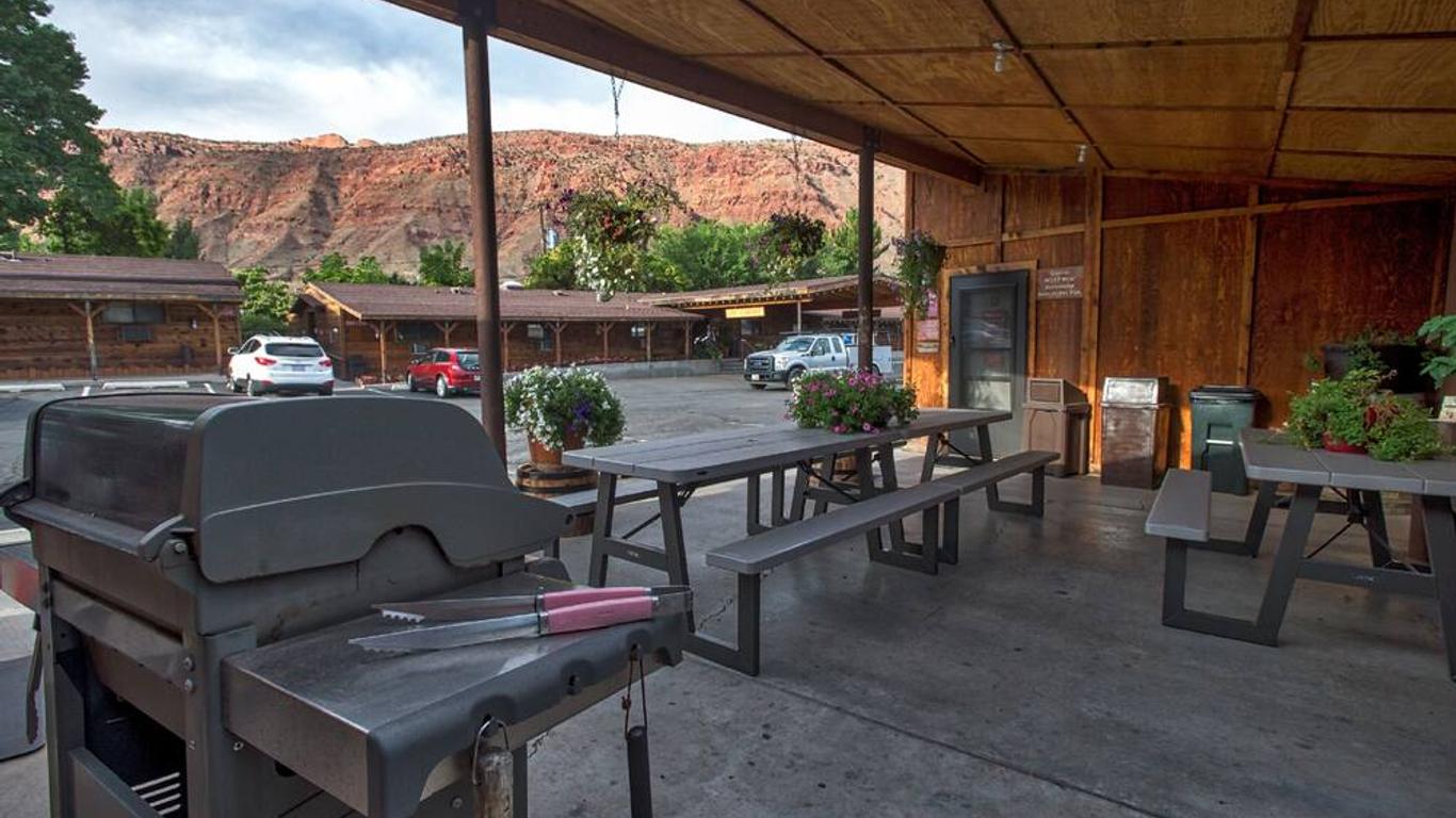Red Stone Inn