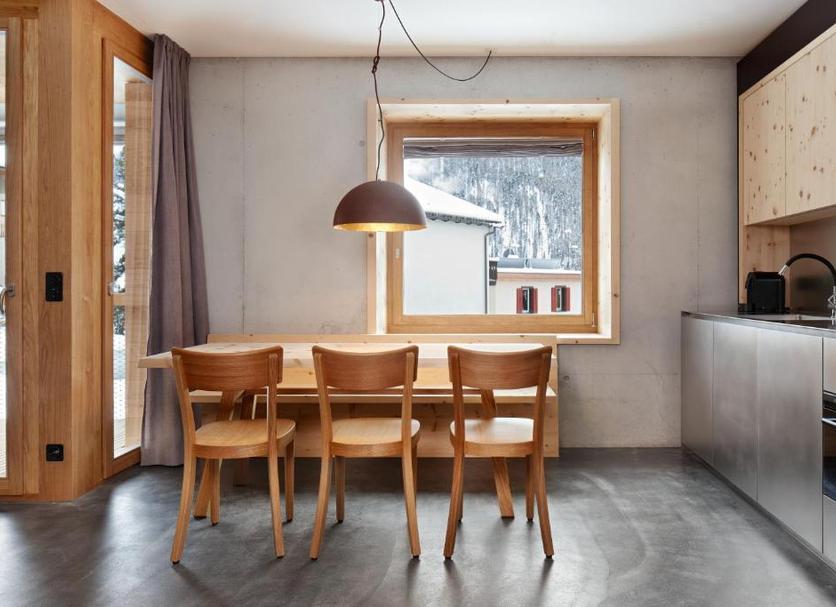 Dining room Photo