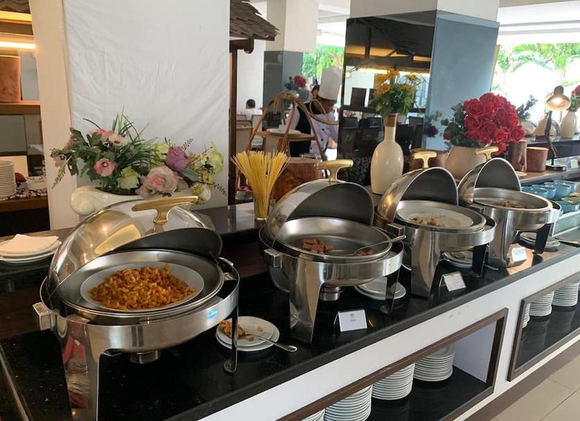 Buffet Photo
