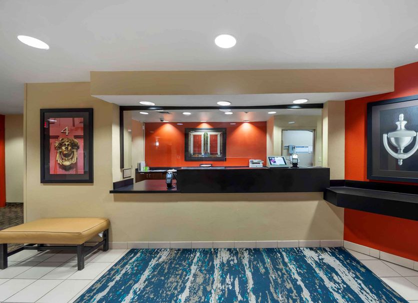 Front desk Photo
