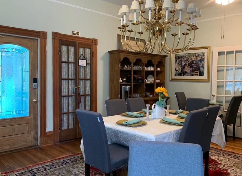 Dining room Photo