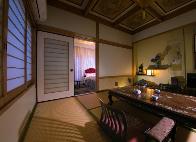 Dining room Photo
