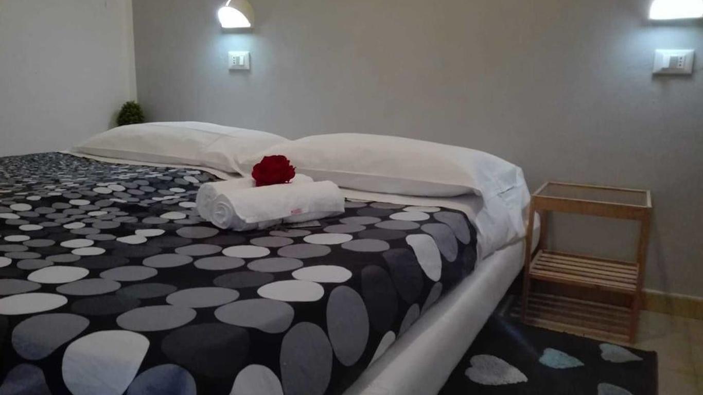 Luna Hotel