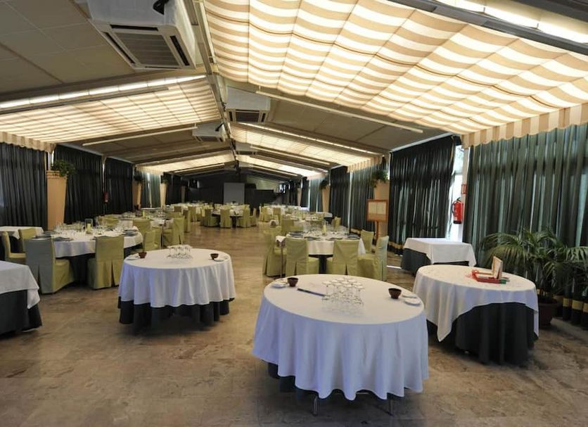 Banquet hall Photo