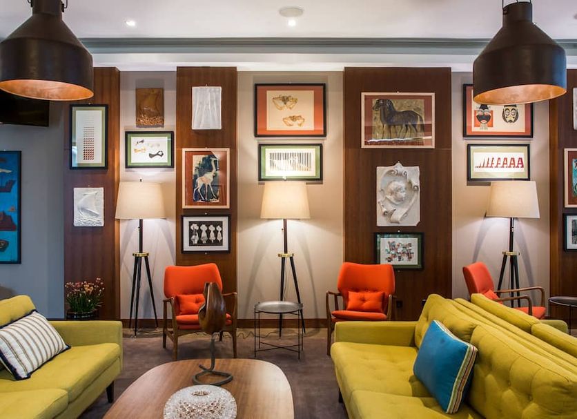 Lounge Photo