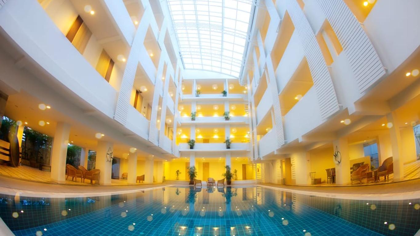 Trang Hotel Bangkok - Sha Plus