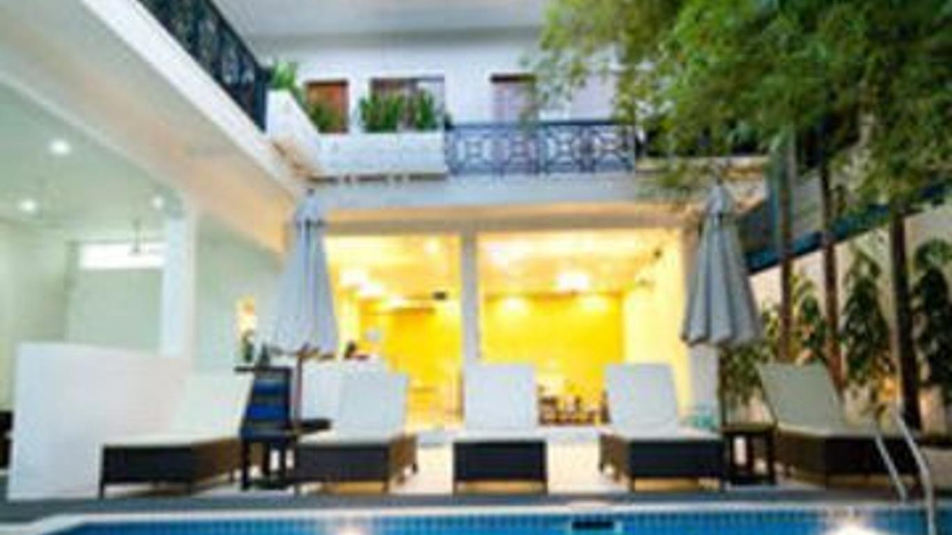 Omana Hotel