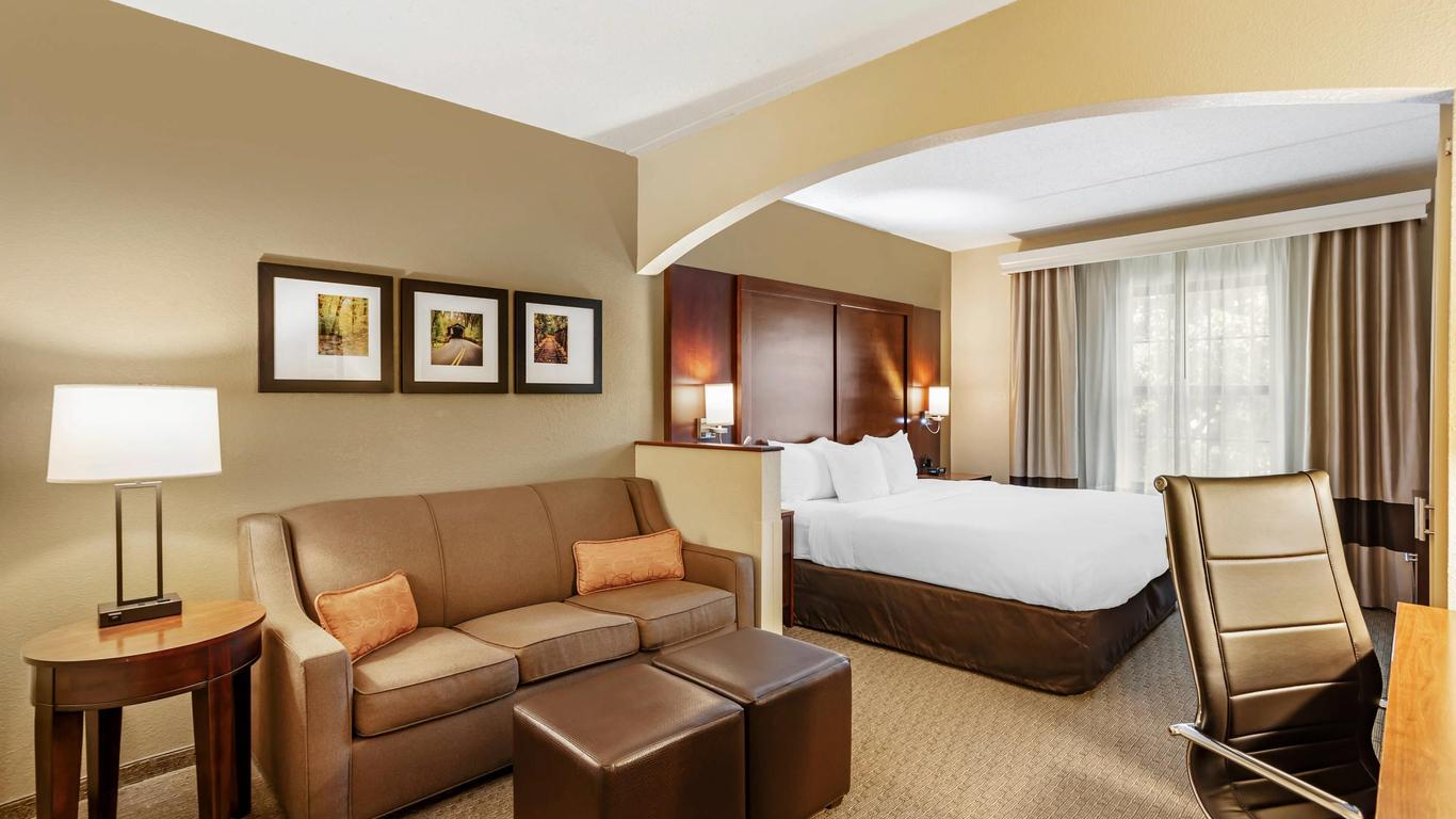 Comfort Suites near Penn State
