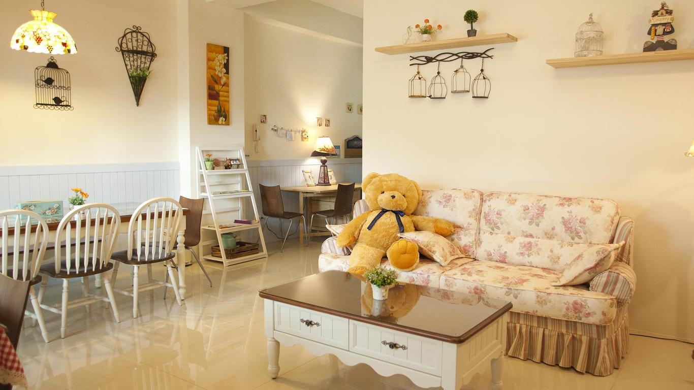 Blue Cotton Candy Guesthouse